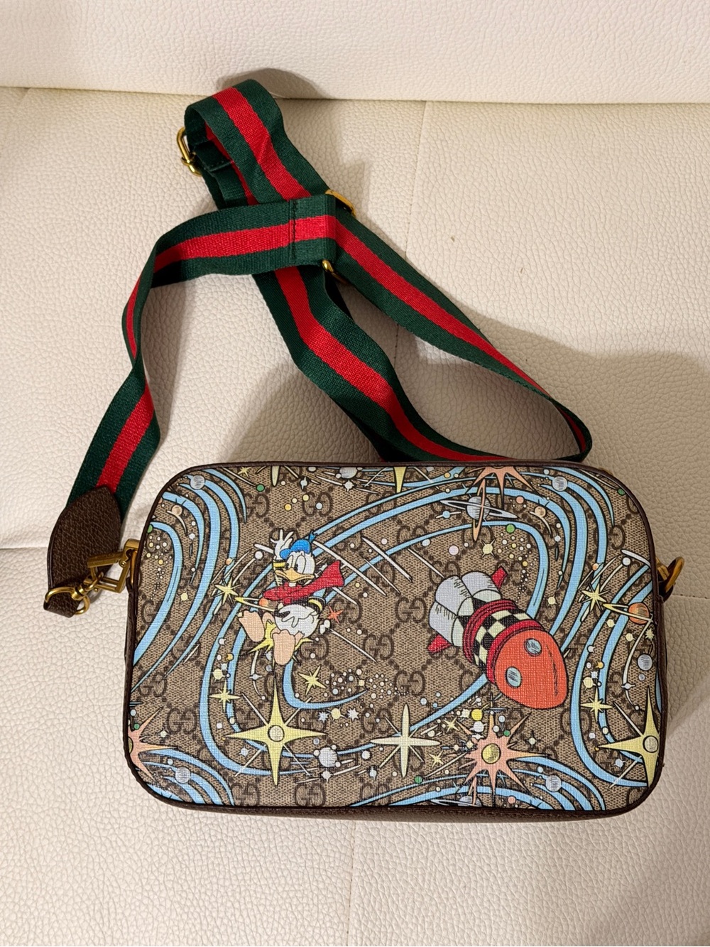 Like new Rare Gucci Brown GG Canvas Donald Duck Rocket Print Messenger Bag - Picture 4 of 4